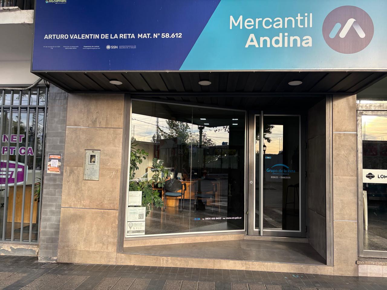 Entrada Principal Grupo de la Reta